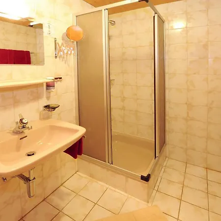 Casa de hóspedes Backstuba Partenen