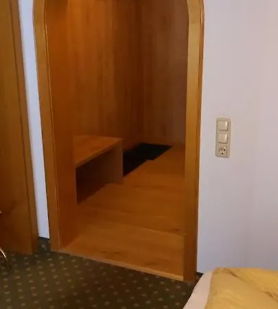 Backstuba Gæstehus Partenen