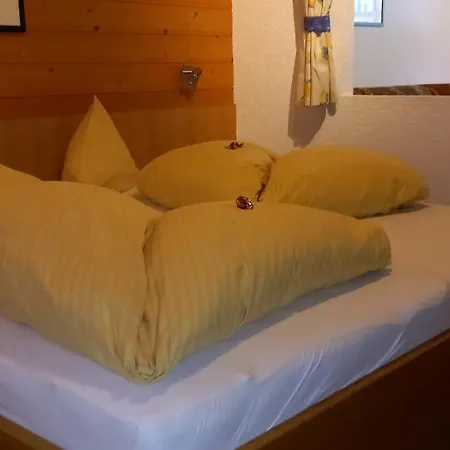 Backstuba Casa de hóspedes Partenen